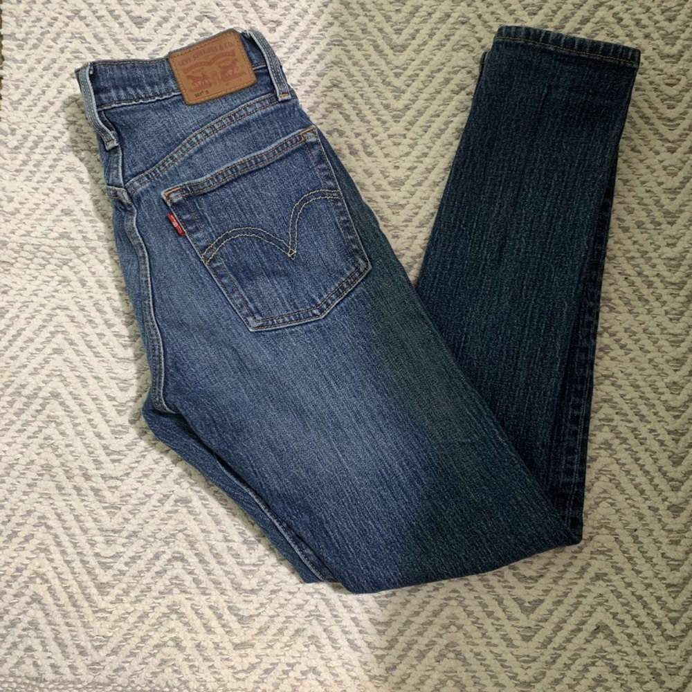 501 Levi’s mom jeans